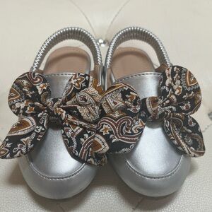 Kids sandals